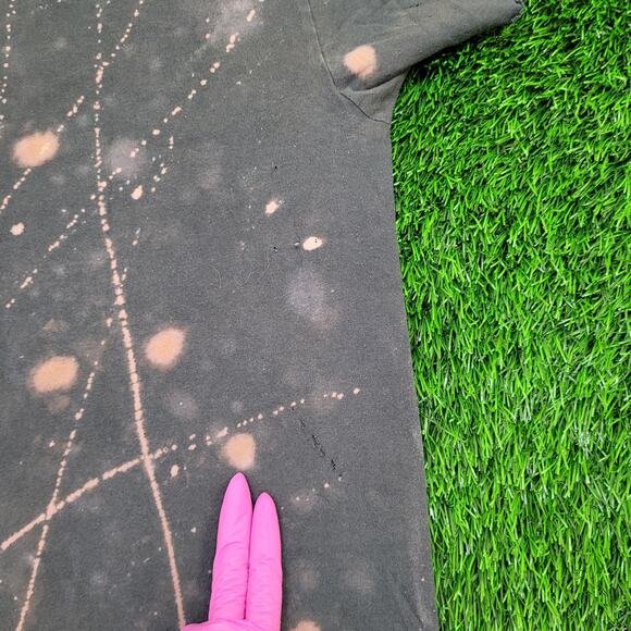 Guns-N-Roses Distressed Shirt Medium 20x24 Bleached Cropped - Picture 4 of 13